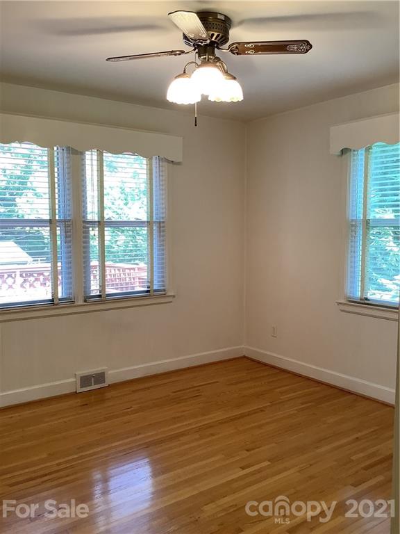 562 Beaverdam Road Asheville, NC 28804 - Photo 9 of 25 Gallery Image 9