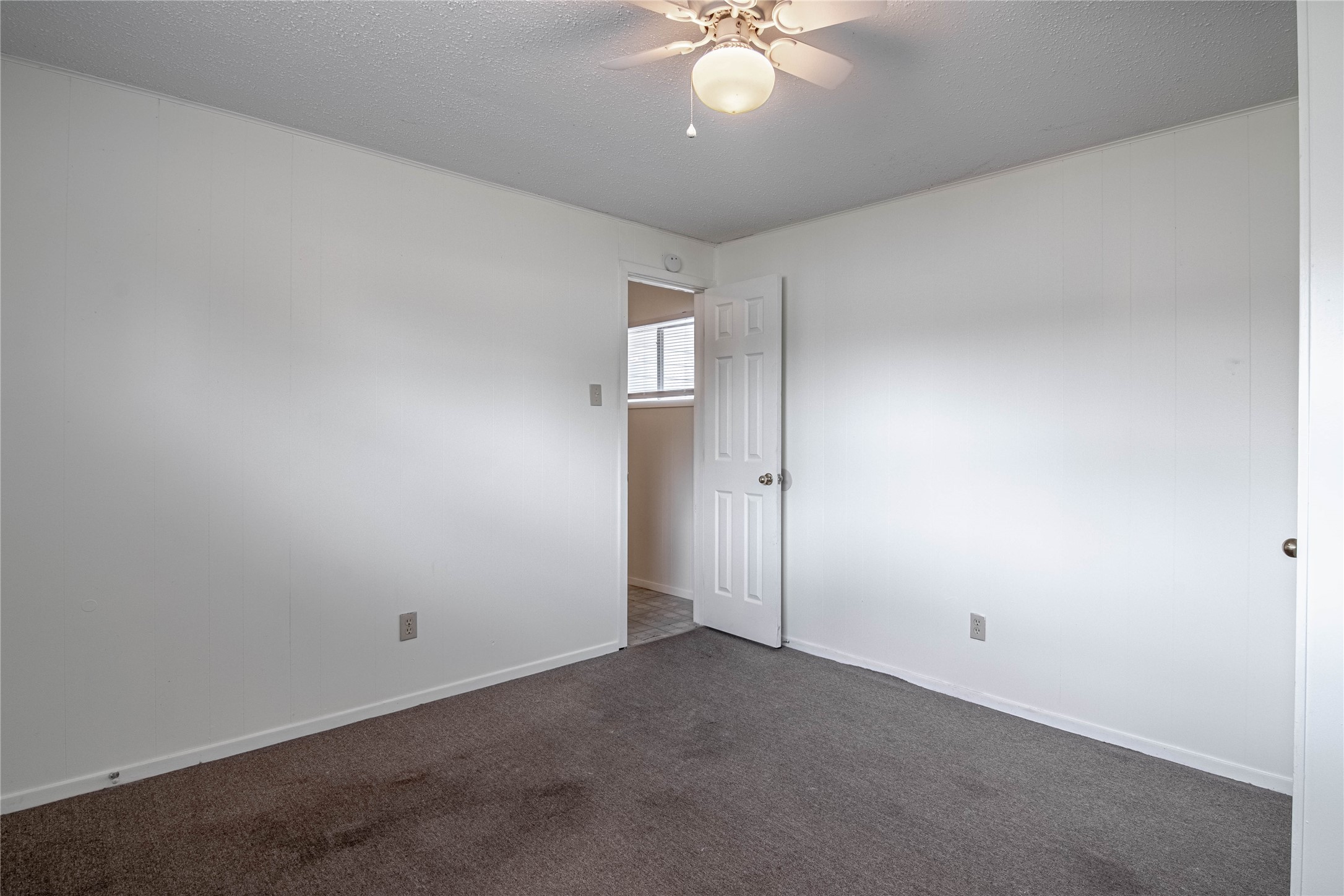 137 Lee Lane Trinity, TX 75862 - Photo 11 of 15