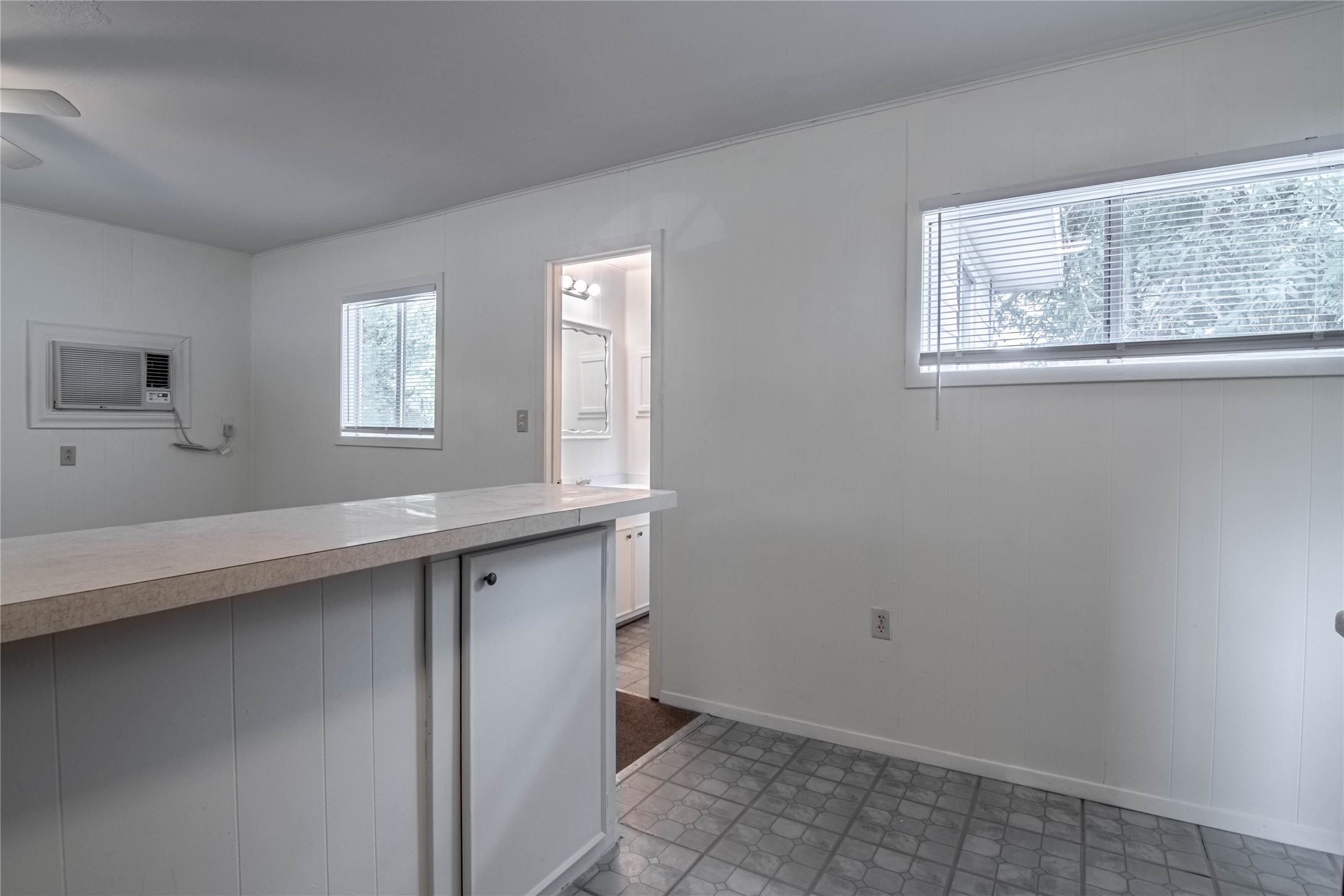 137 Lee Lane Trinity, TX 75862 - Photo 8 of 15