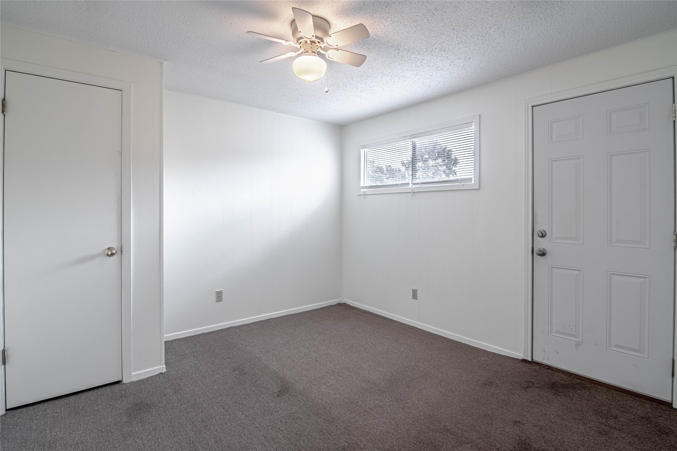 137 Lee Lane Trinity, TX 75862 - Photo 9 of 15