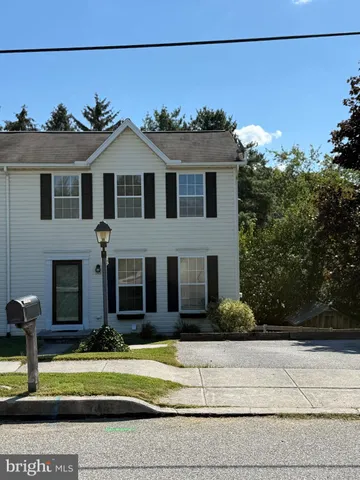 $1,700 | 262 Breezewood Drive, Hanover, PA 17331