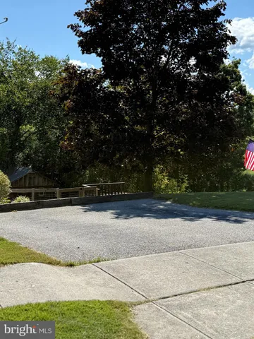 $1,700 | 262 Breezewood Drive, Hanover, PA 17331