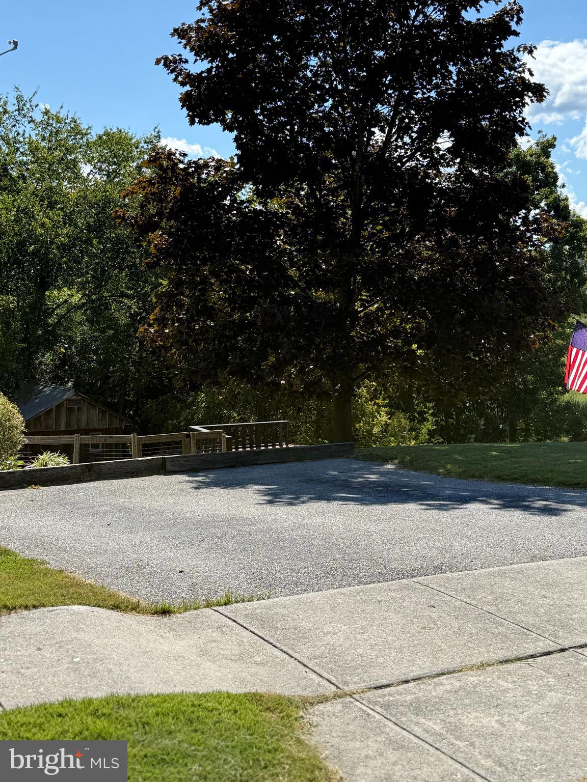 262 Breezewood Drive Hanover, PA 17331 - Photo 2 of 25 Parking