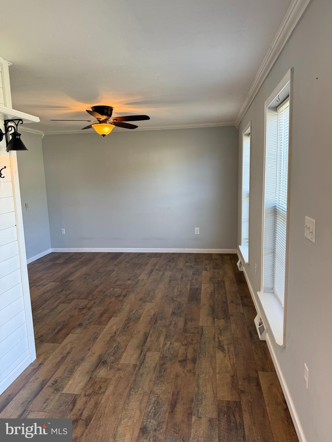 262 Breezewood Drive Hanover, PA 17331 - Photo 5 of 25 Living Room