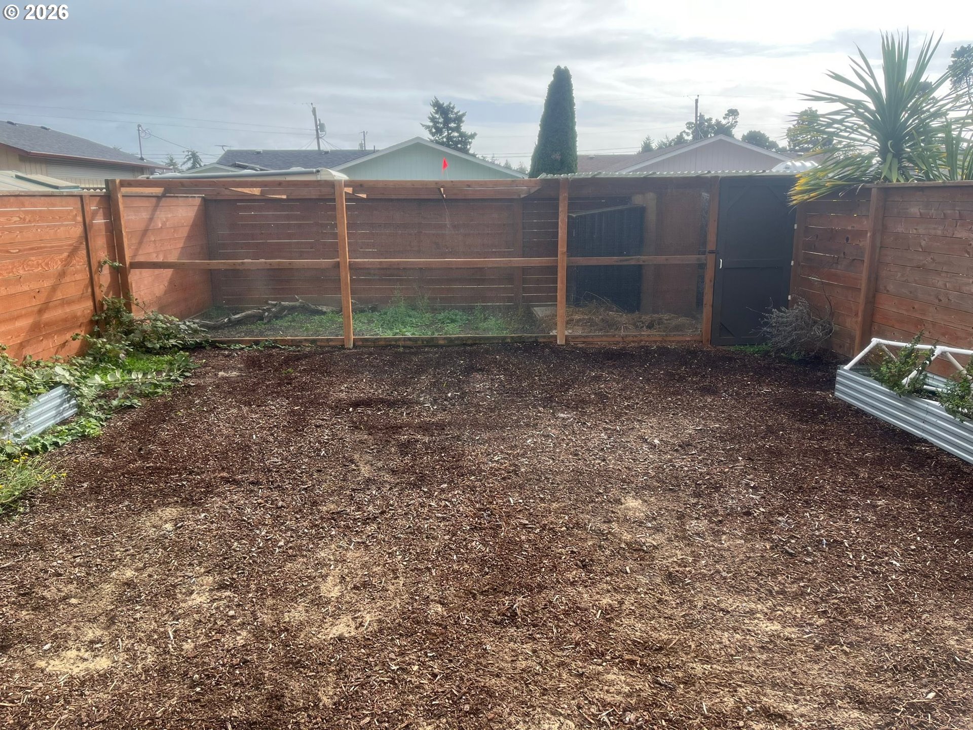 1640 19th Street Florence, OR 97439 - Photo 24 of 25 Backyard