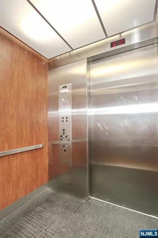 $3,300 | 160 Terrace Street, Unit 2H, Haworth, NJ 07641