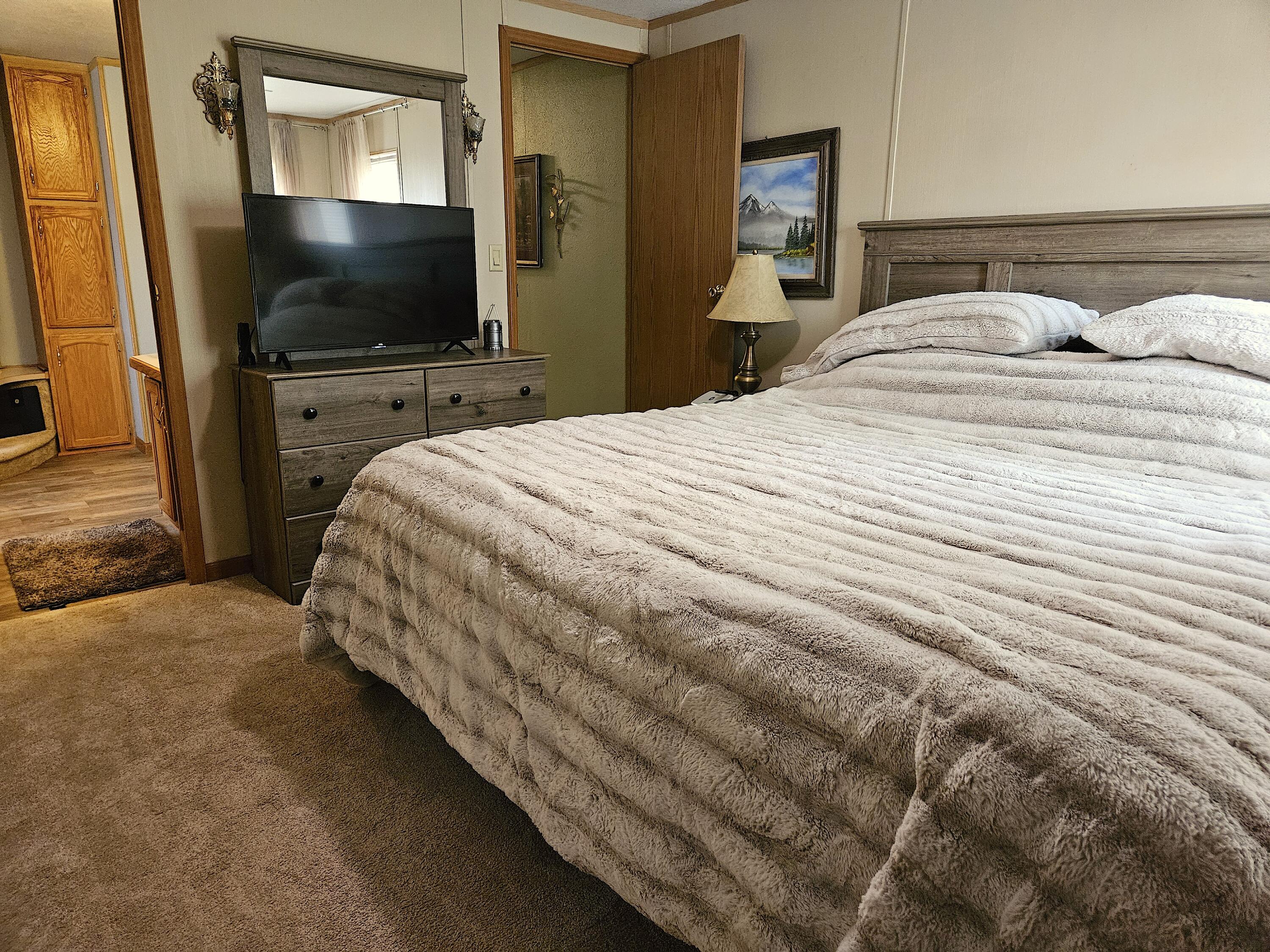 61000 Brosterhous Road, Unit 551 Bend, OR 97702 - Photo 14 of 22 20240325_131012