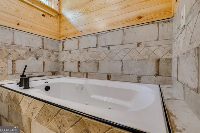 $319,000 | 103 Tiffany Drive, Franklin, GA 30217