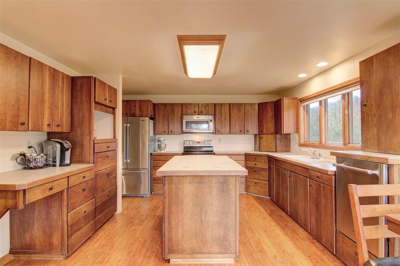 16603 East Scribner Road Spokane, WA 99217 - Photo 3 of 20