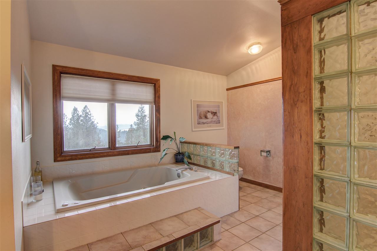 16603 East Scribner Road Spokane, WA 99217 - Photo 9 of 20