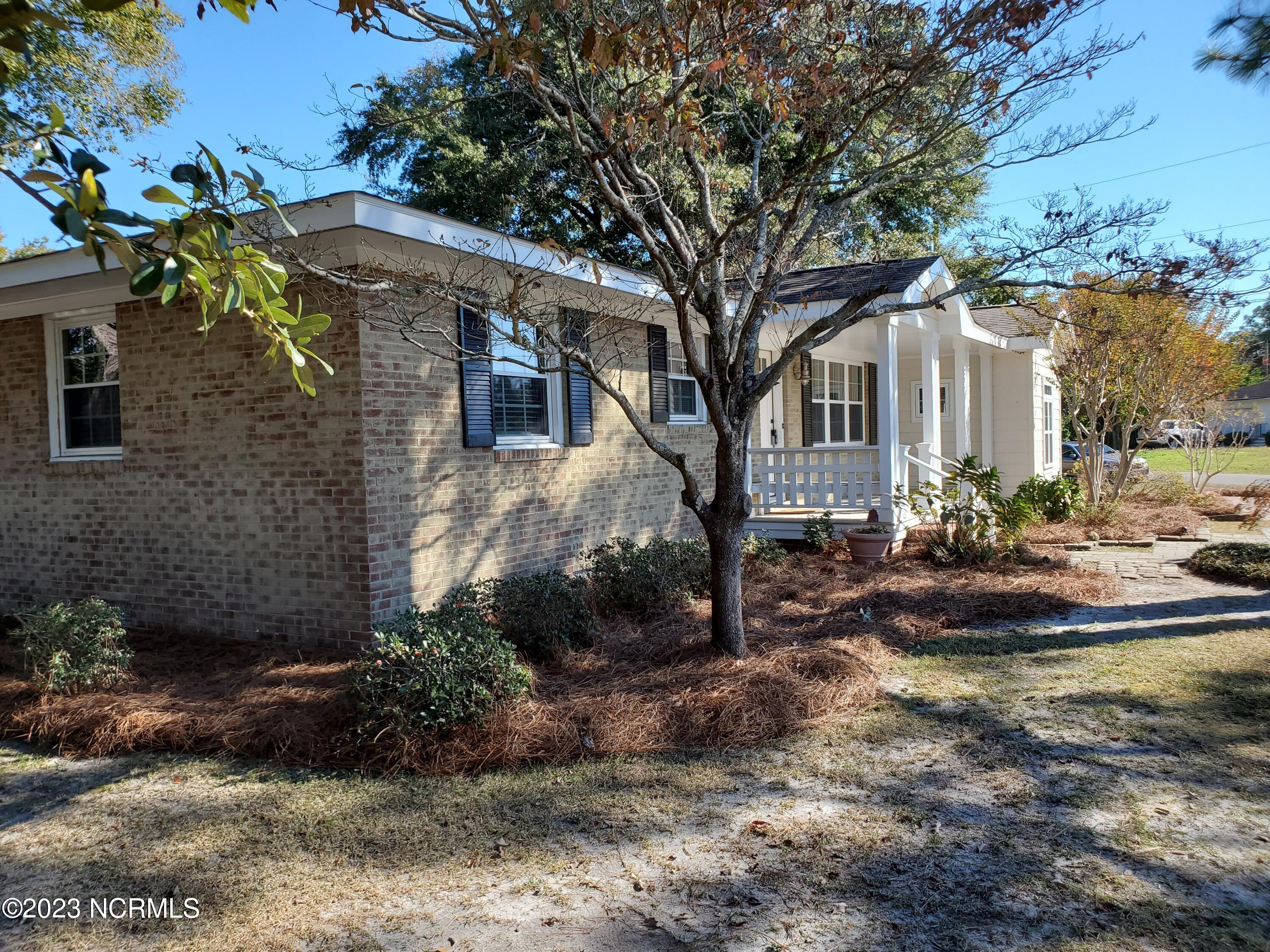 232 Forest Road Wilmington, NC 28403 - Photo 4 of 51 20231105_131214