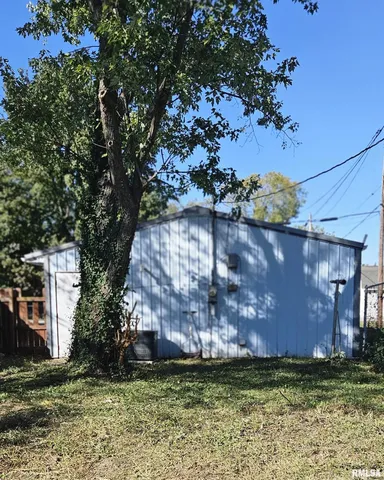 $25,000 | 104 South Park Street, Hurst, IL 62949