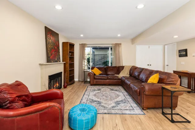 $949,000 | 8963 Capcano Road, San Diego, CA 92126