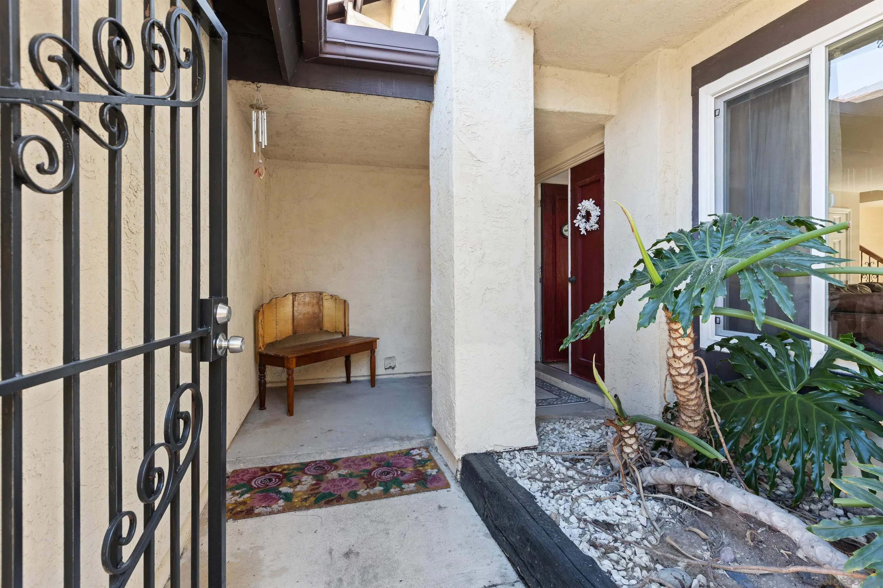 8963 Capcano Road San Diego, CA 92126 - Photo 3 of 38