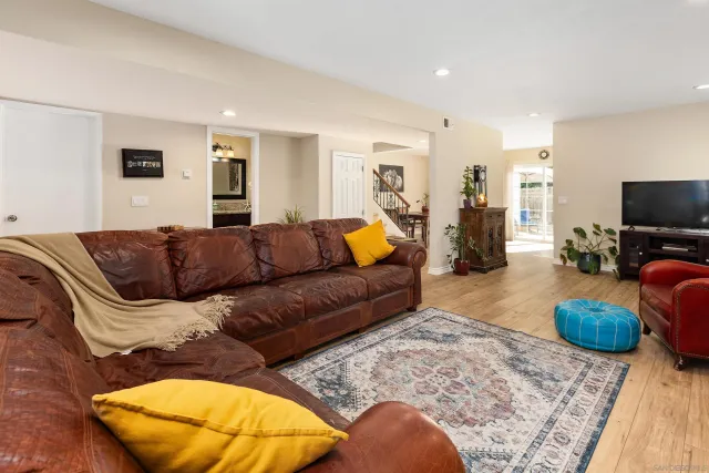 $949,000 | 8963 Capcano Road, San Diego, CA 92126