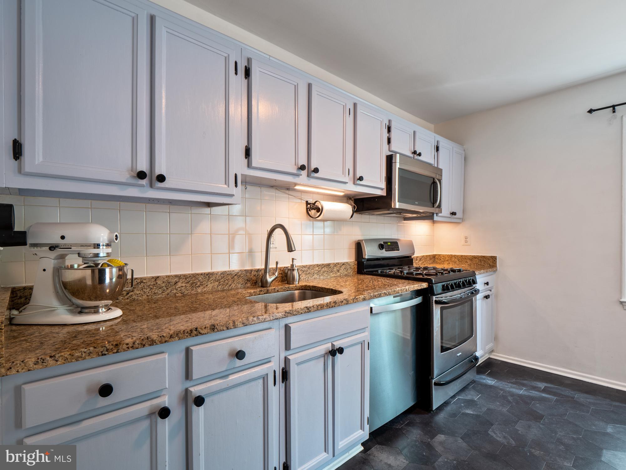 5458 Lighthouse Lane Burke, VA 22015 - Photo 3 of 30