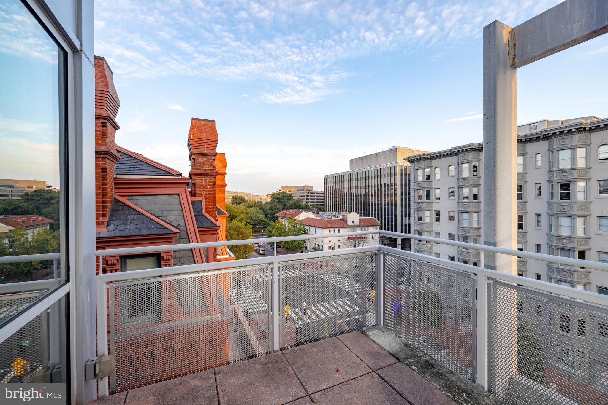 2002 Massachusetts Avenue Northwest, Unit R3 Washington, DC 20036 - Photo 19 of 27 a view of a city from a balcony