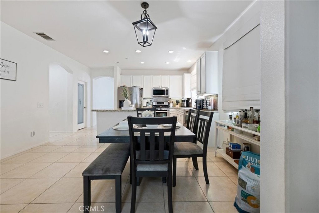 7232 Riley Drive Fontana, CA 92336 - Photo 18 of 38