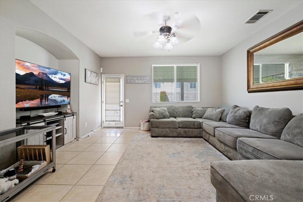 7232 Riley Drive Fontana, CA 92336 - Photo 20 of 38
