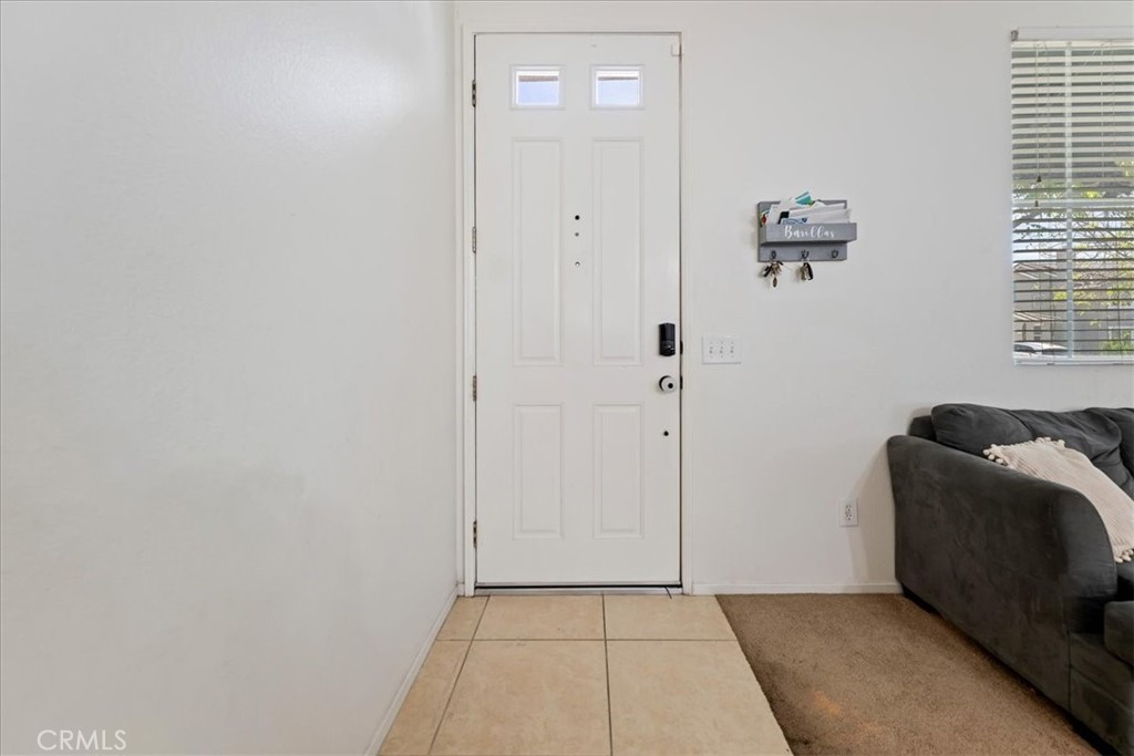 7232 Riley Drive Fontana, CA 92336 - Photo 6 of 38