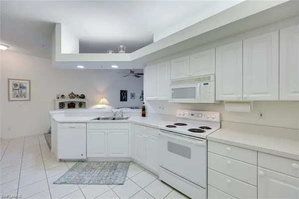 $2,000 | 23861 Costa Del Sol Road, Unit 202, Estero, FL 34135