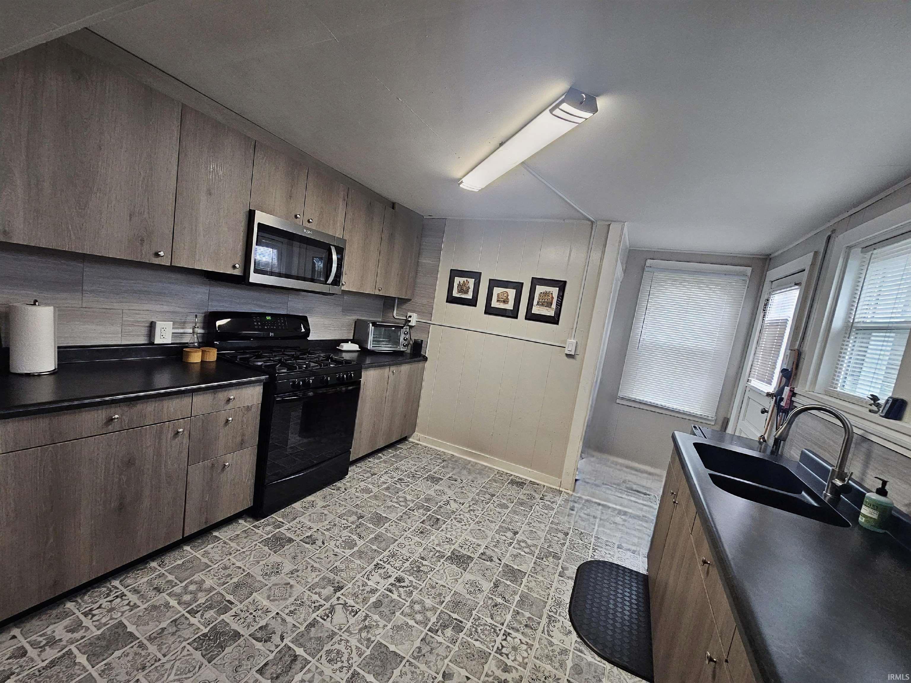 200 East Walnut Street Argos, IN 46501 - Photo 5 of 28