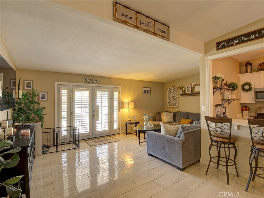 225 Alru Street Rialto, CA 92376 - Photo 4 of 26