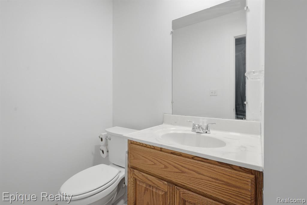3895 Old Creek Road Troy, MI 48084 - Photo 15 of 23