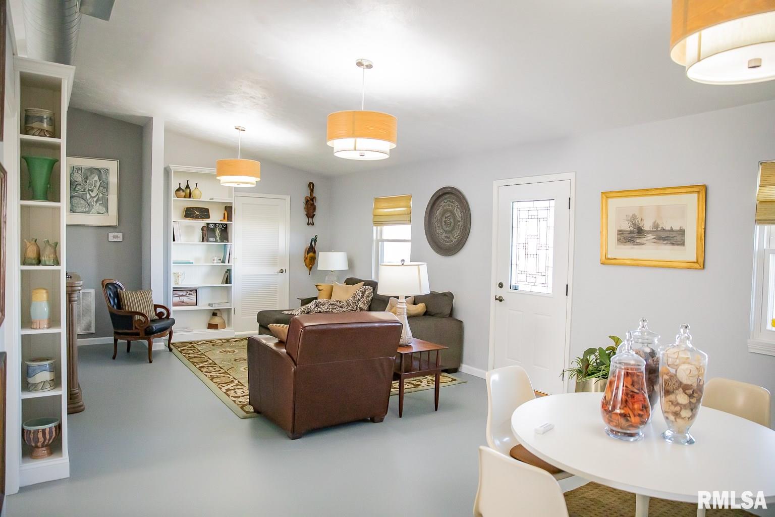 3123 North Reed Station Road De Soto, IL 62924 - Photo 12 of 46 Gallery Image 12