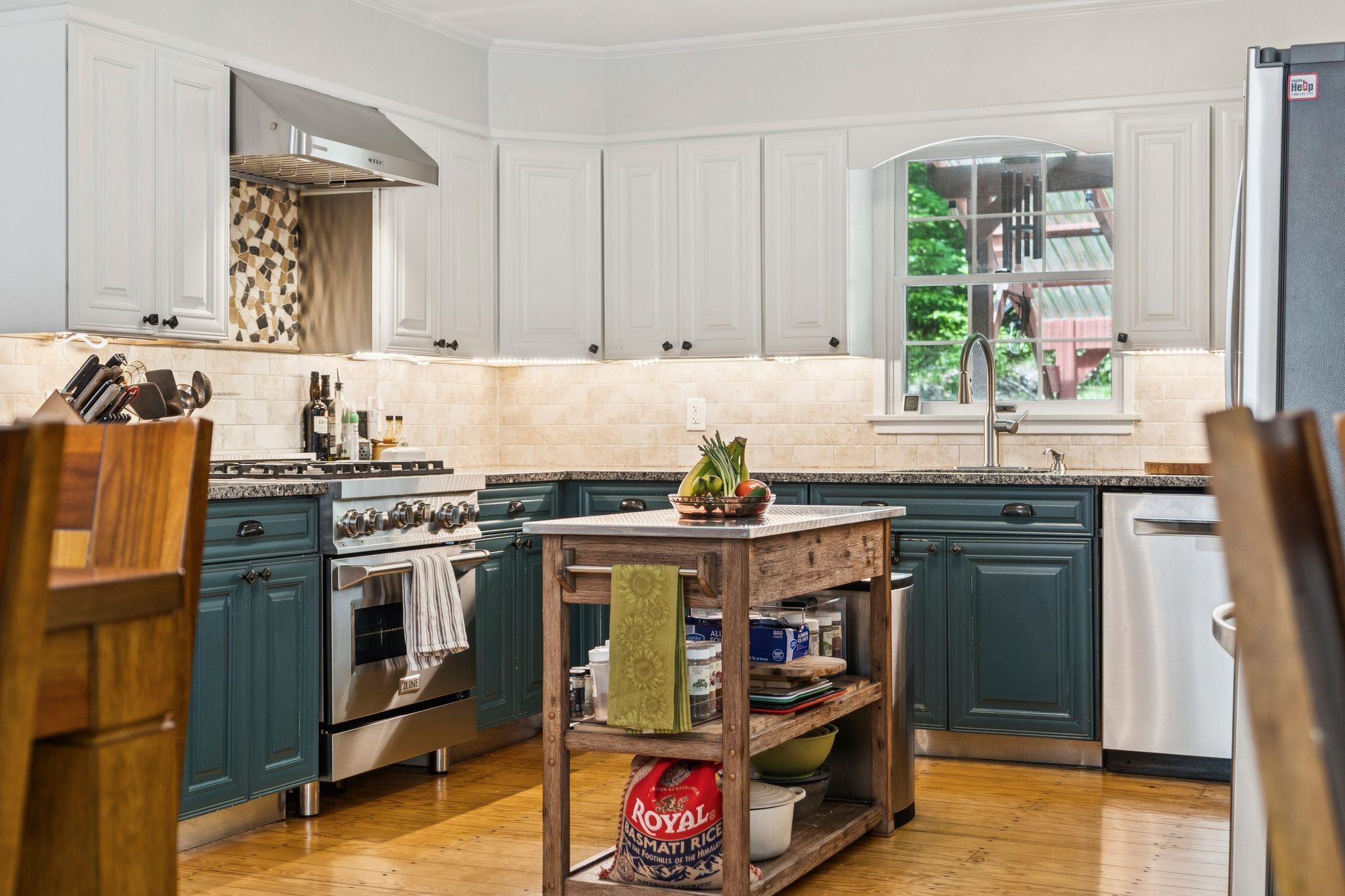 408 Morgan Road Hartford, VT 05059 - Photo 13 of 50