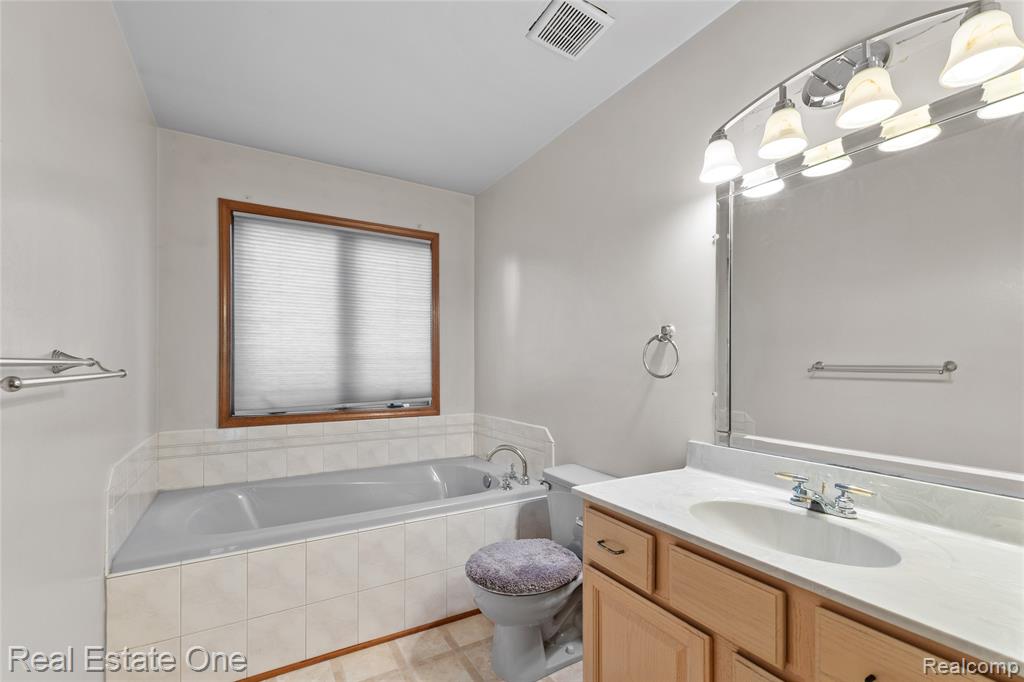51992 Boland Road Chesterfield, MI 48047 - Photo 32 of 51