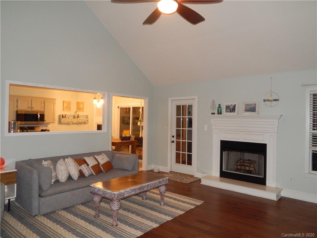4855 Stevens Mill Road Matthews, NC 28104 - Photo 4 of 27 Gallery Image 4