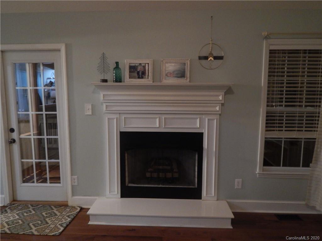 4855 Stevens Mill Road Matthews, NC 28104 - Photo 5 of 27 Gallery Image 5
