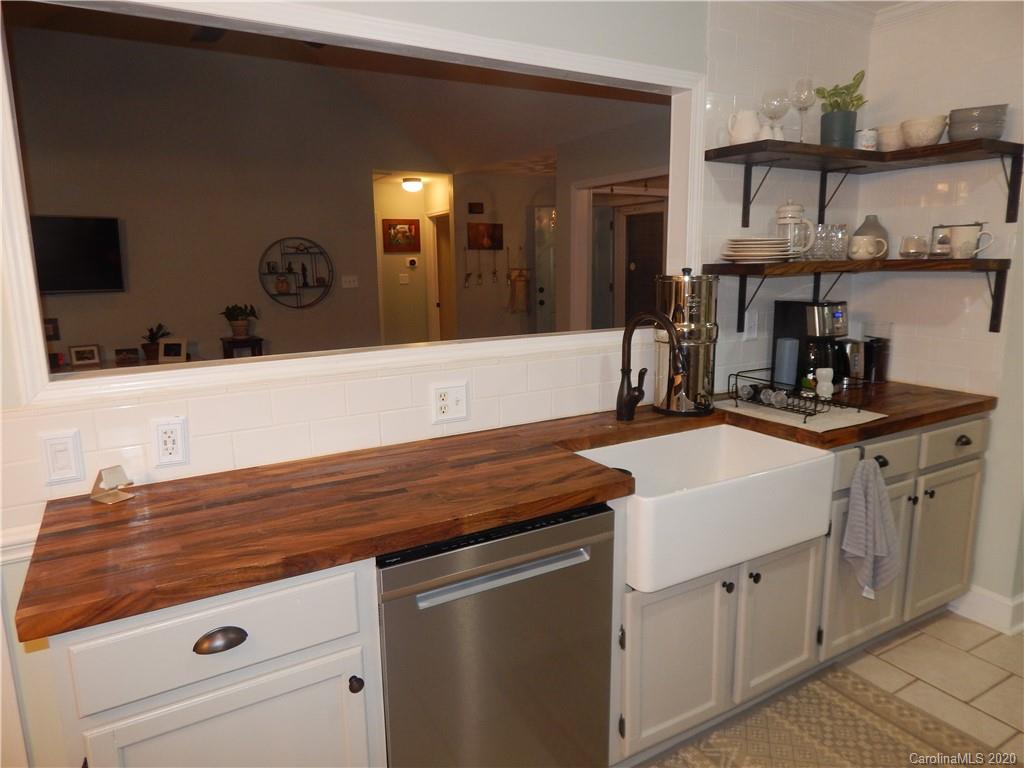 4855 Stevens Mill Road Matthews, NC 28104 - Photo 6 of 27 Gallery Image 6