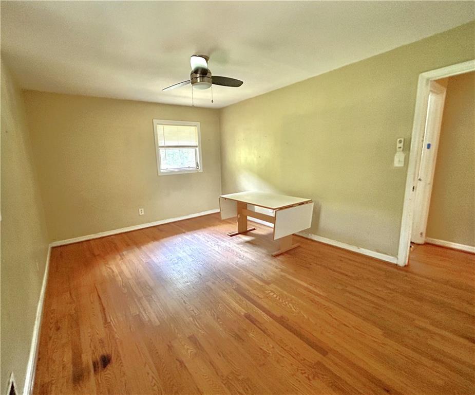 3317 Harris Road Southwest Marietta, GA 30060 - Photo 7 of 23