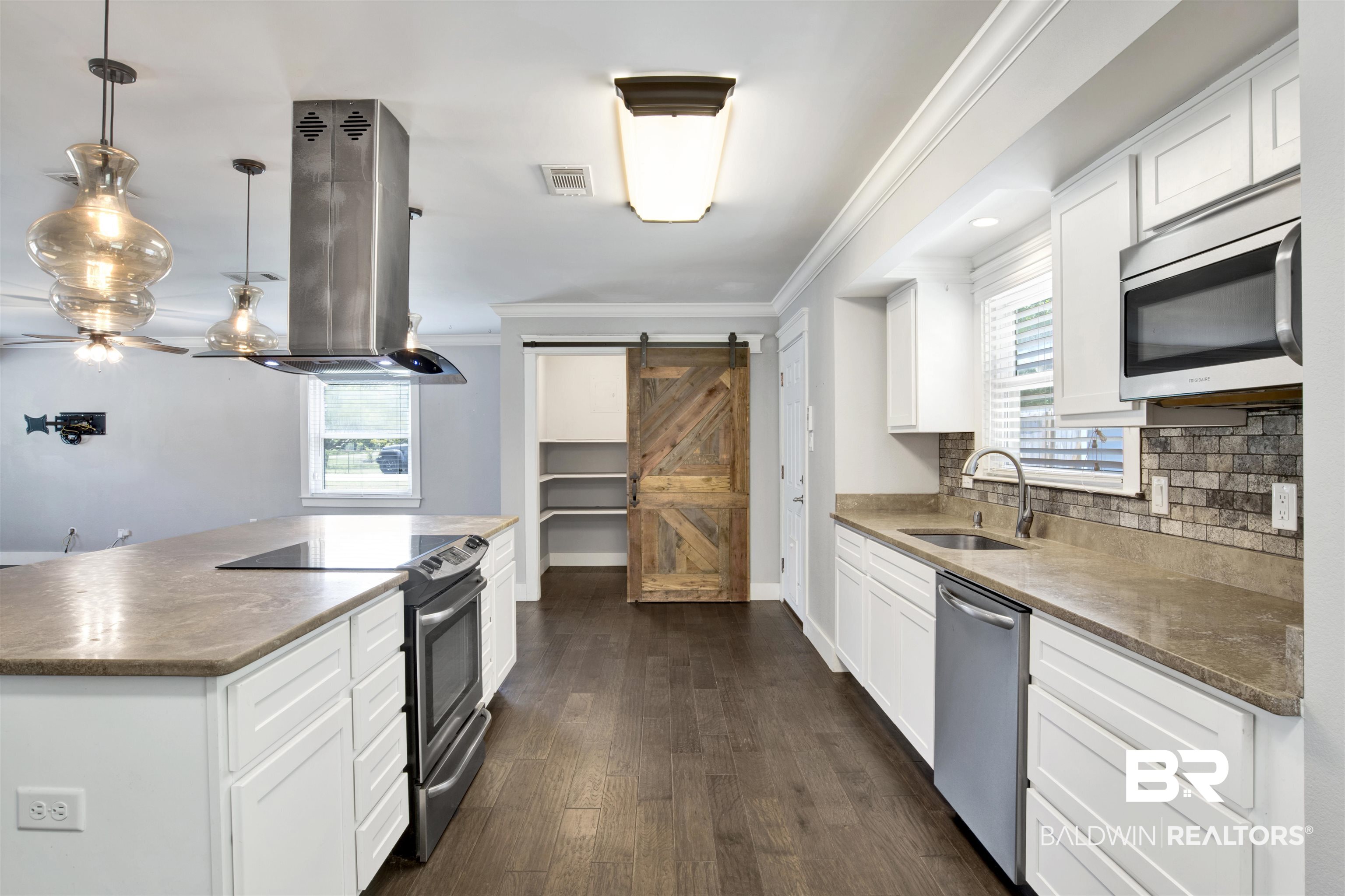 1011 North Oak Street Foley, AL 36535 - Photo 4 of 26