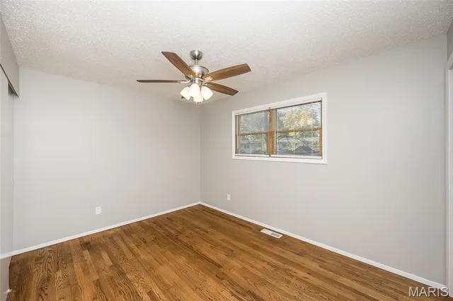 $1,585 | 1060 Kingsbrook Lane, Florissant, MO 63031