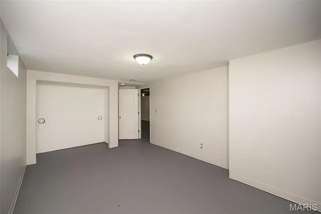 $1,585 | 1060 Kingsbrook Lane, Florissant, MO 63031