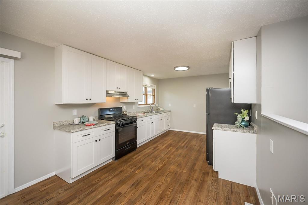 1060 Kingsbrook Lane Florissant, MO 63031 - Photo 9 of 31