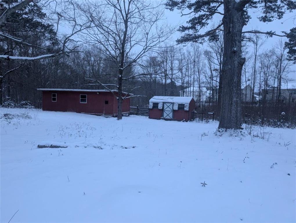 4253 Mt Olive Road Commerce, GA 30529 - Photo 2 of 6 a backyard of a house with lots of green space