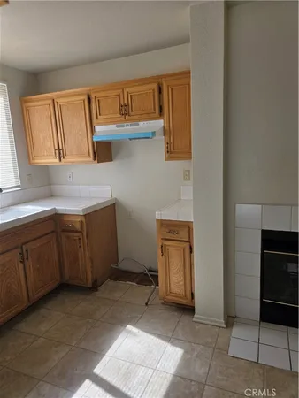 $2,900 | 43516 32nd Street East, Lancaster, CA 93535