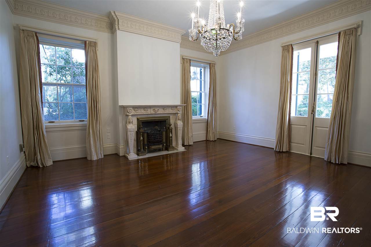 55 McGregor Avenue Mobile, AL 36608 - Photo 10 of 50 Federal room w/ beautiful marble mantel