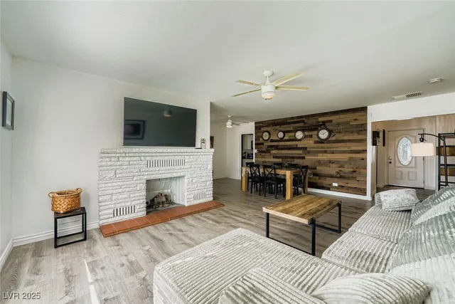 $2,250 | 1711 South 6th Street, Las Vegas, NV 89104