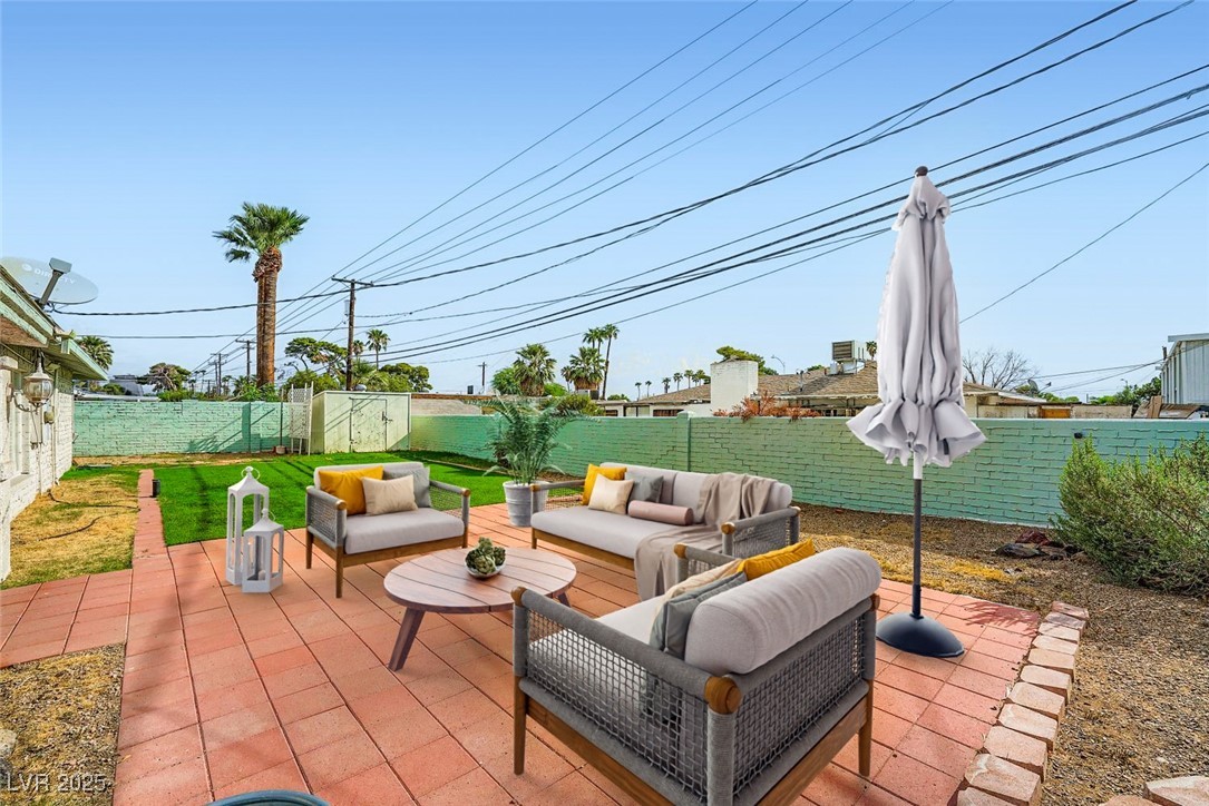 1711 South 6th Street Las Vegas, NV 89104 - Photo 9 of 27 Digitally Staged