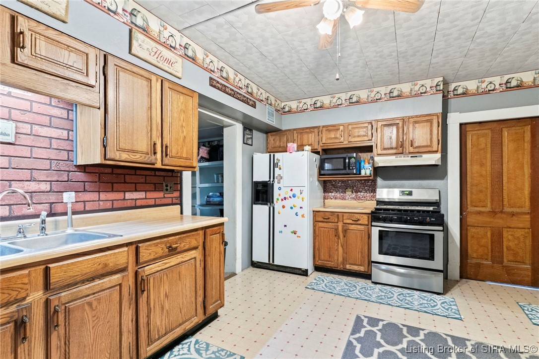 10556 Highway 421 Madison, IN 47250 - Photo 13 of 34