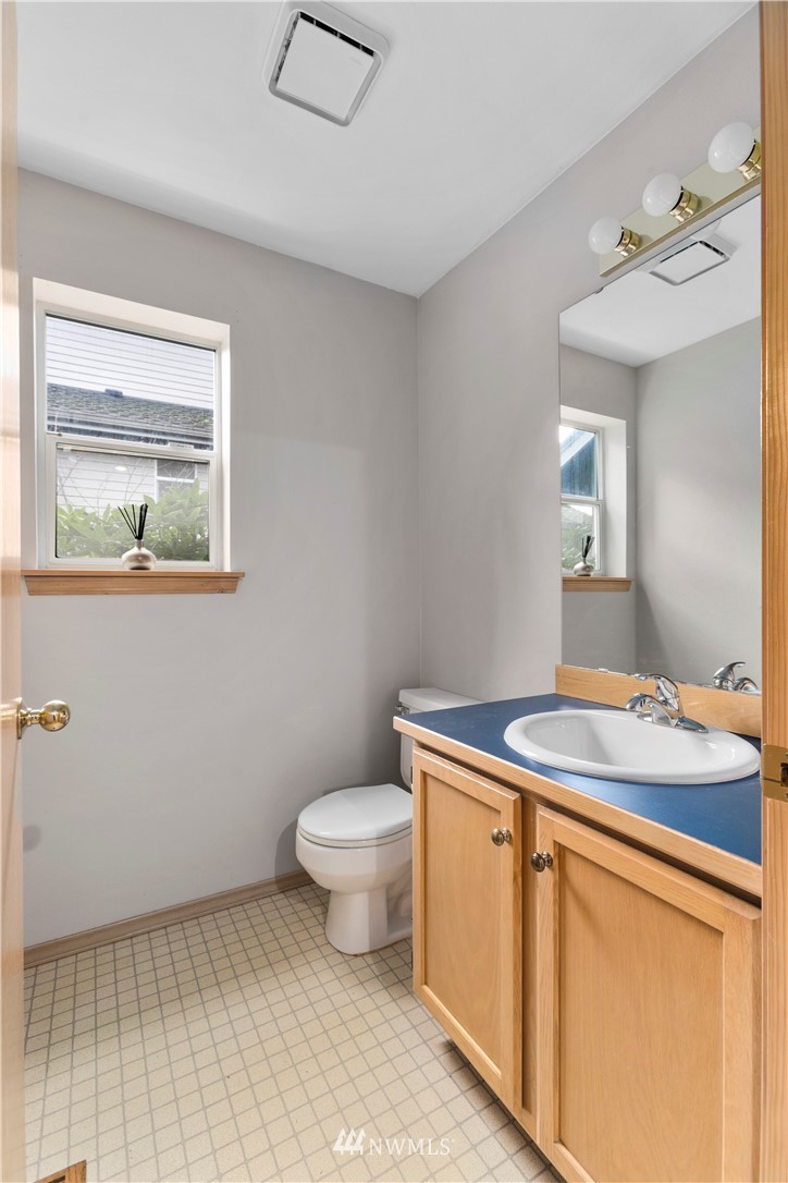 15705 Southeast 157th Street Renton, WA 98058 - Photo 14 of 26