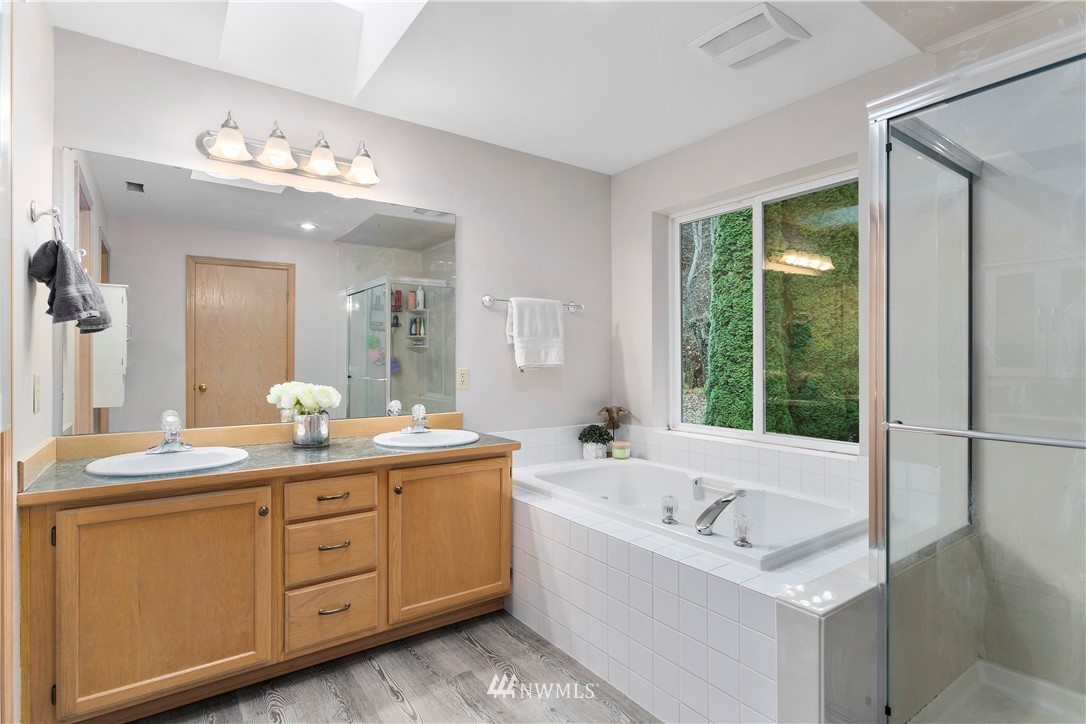 15705 Southeast 157th Street Renton, WA 98058 - Photo 17 of 26