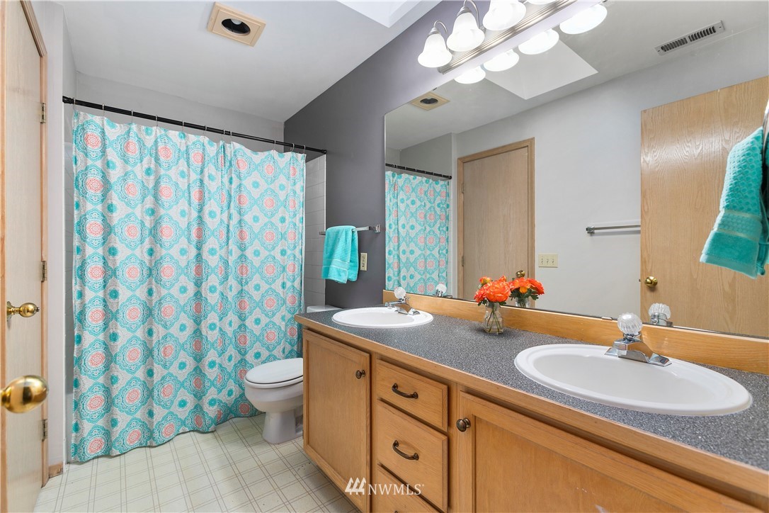 15705 Southeast 157th Street Renton, WA 98058 - Photo 20 of 26