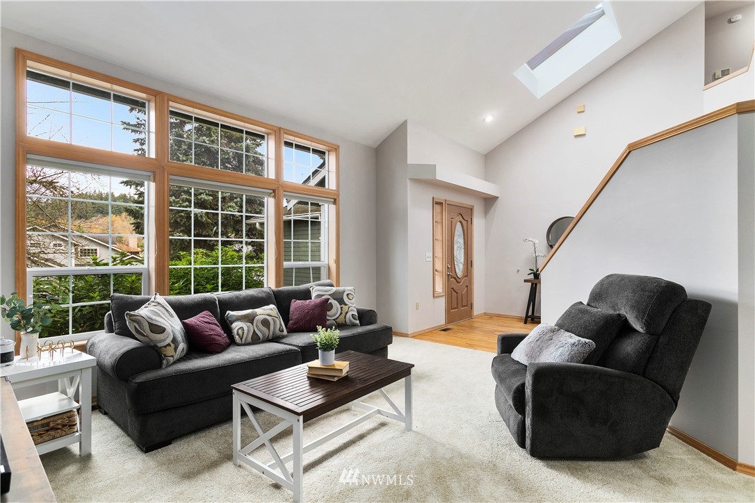 15705 Southeast 157th Street Renton, WA 98058 - Photo 5 of 26