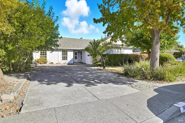 $975,000 | 90 San Benito Way, Novato, CA 94945